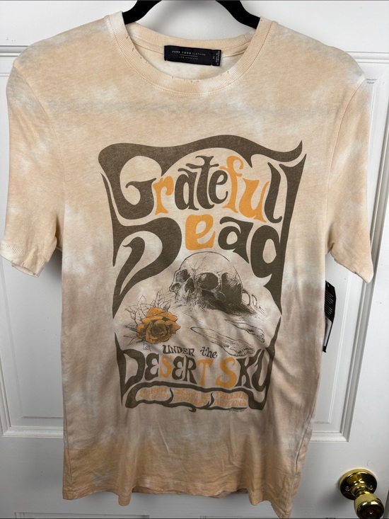 Junk Food Clothing Other - Junk Food Clothing Grateful Dead Beige and Orange Desert Skull Tee